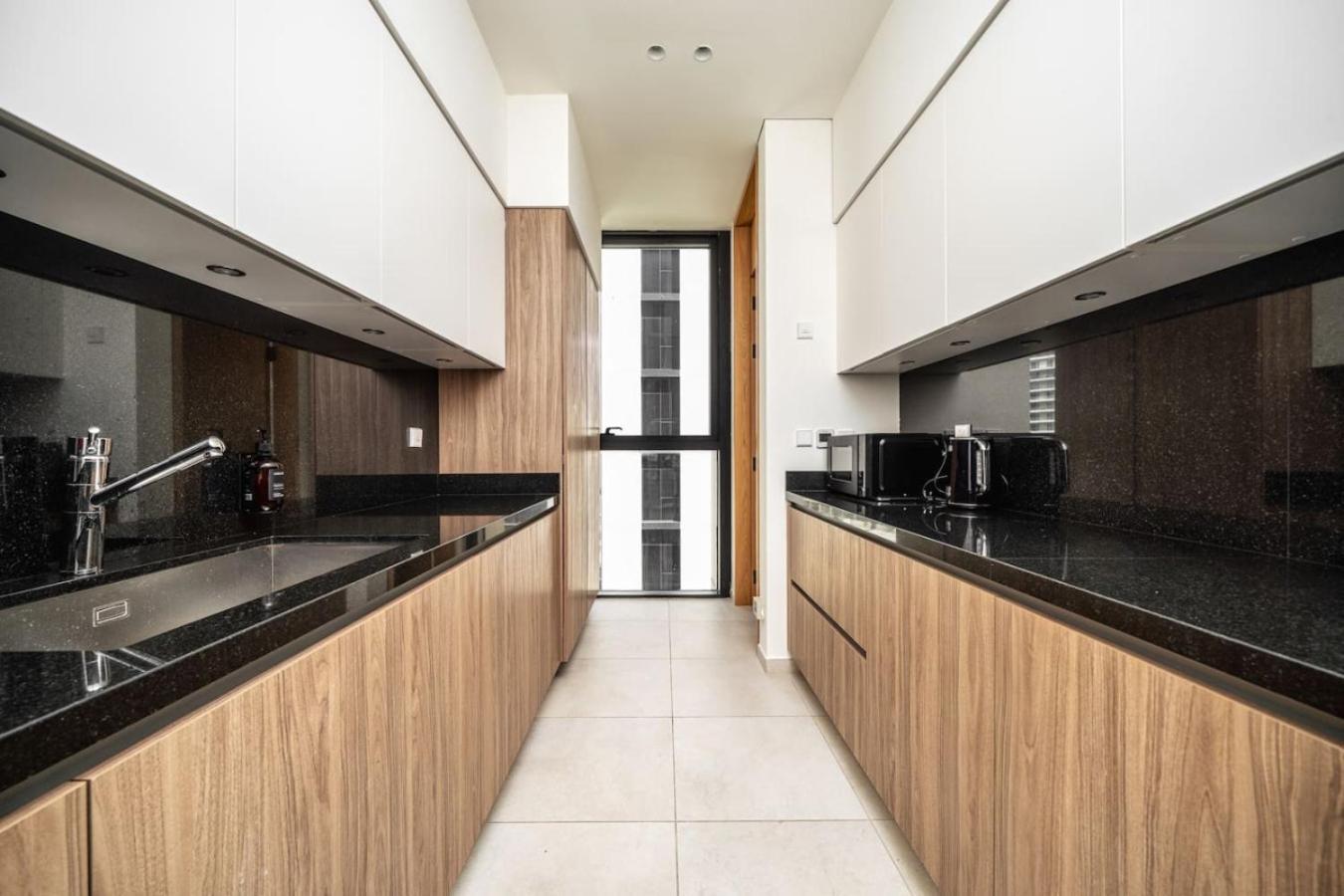 Apartment Seraya 4 - 3bdr - Including Amenities And Concierge Dubai